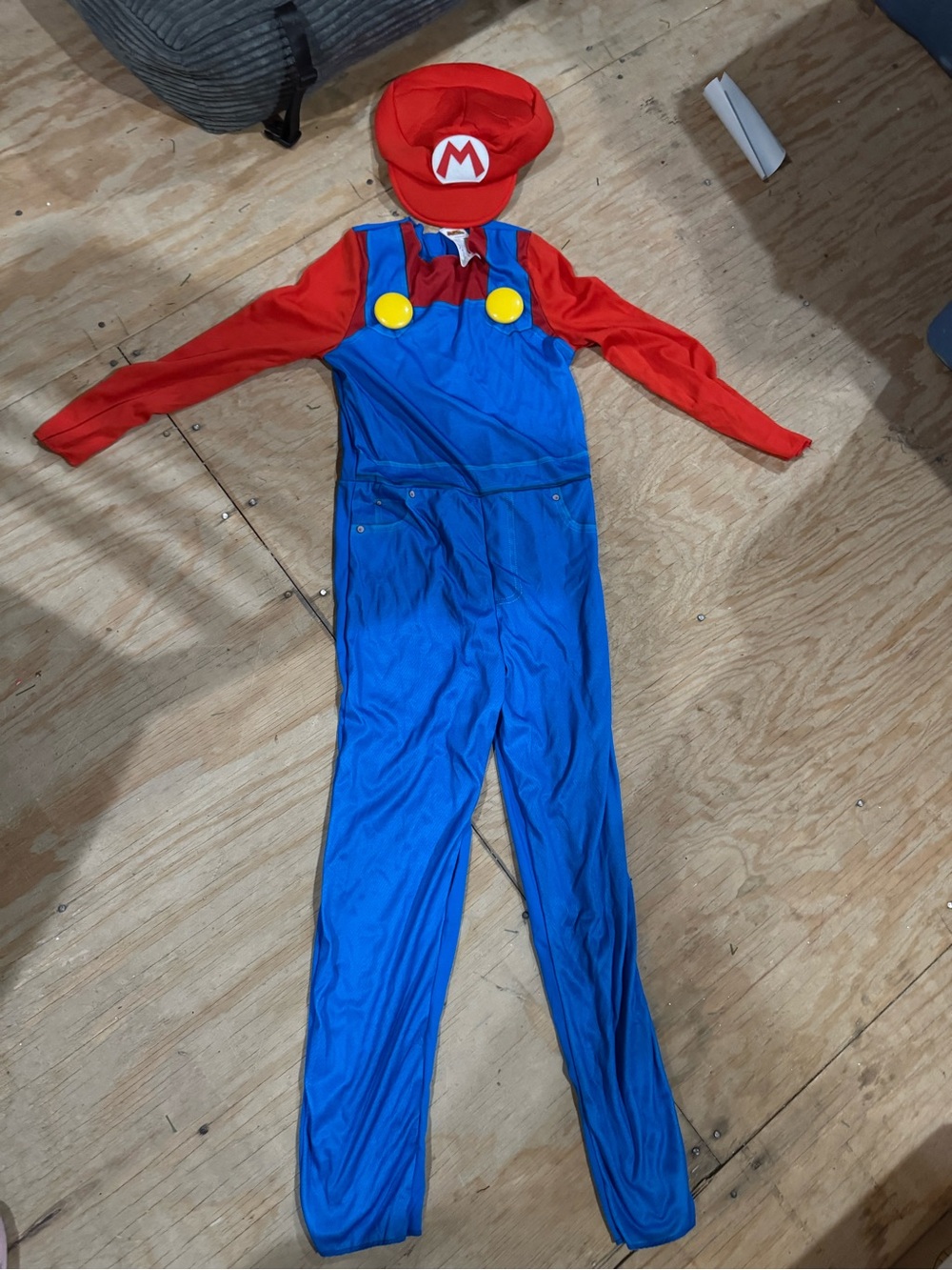 Nintendo Mario Costume with M Hat Large Kids